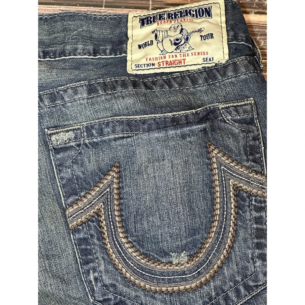True Religion Jeans Mens 38x33 Straight Made USA Distressed Y2K Embroidered